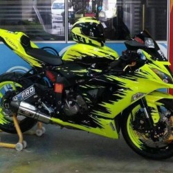 Kawasaki Ninja ZX-6R Customized Motorcycle Fairings with full tank cover (2009-2012)